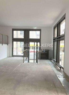 Eingang straßenseitig