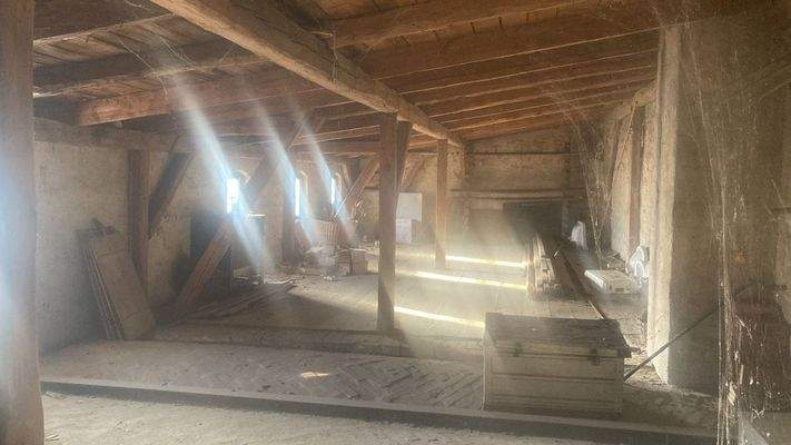 Dachboden Wirtschaftsgebäude