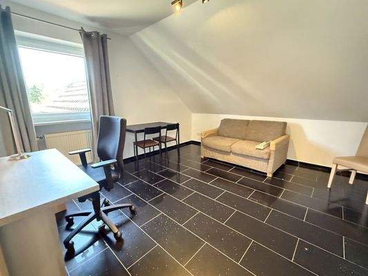 Arbeits-, Gäste-, Kinderzimmer DG