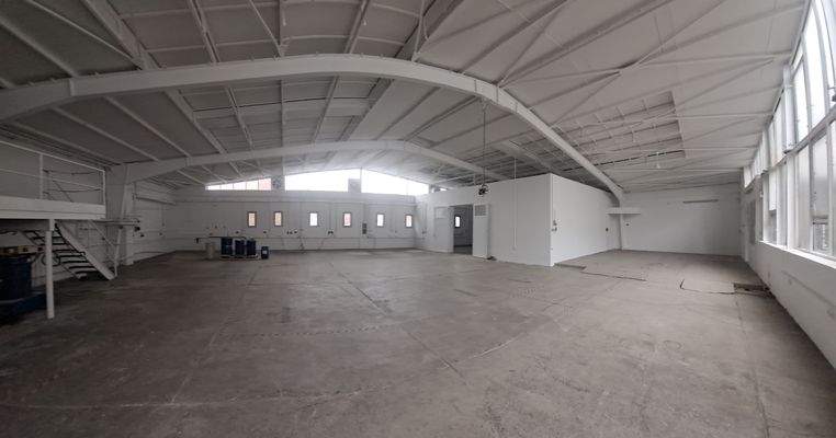 Halle - Panorama1.jpg