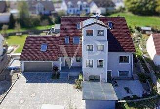 Vorderseite Haus