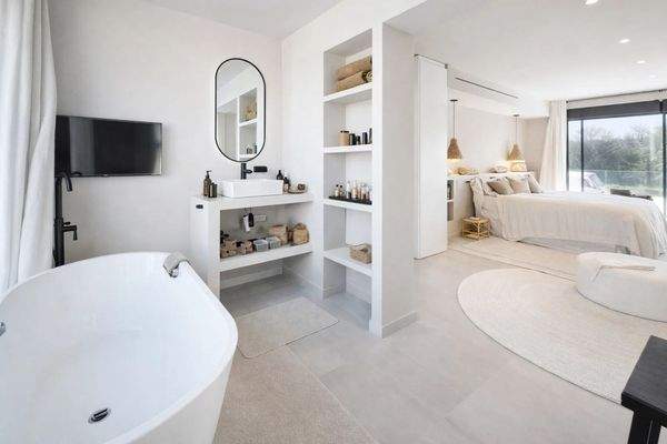 En-Suite-Badezimmer im Obergeschoss