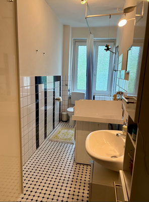 Vollbad mit Tageslicht/Fenster