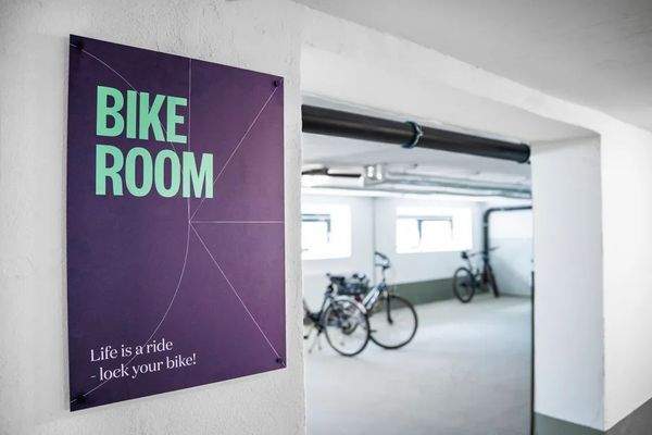 3f4827be-a723-4e3c-b439-a193544c9308