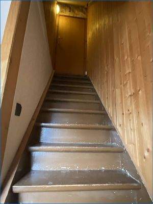Treppe zum externen Aufgang zum Dachgeschoß