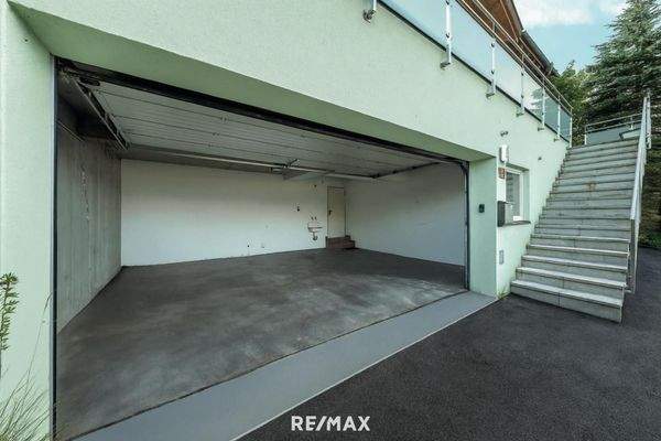 Garage mit Zugang