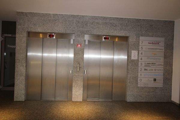 Günther-Wagner-Allee 13, 453  m² 2.OG, TH Fahrstuh