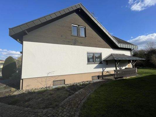 Außenansicht West mit Zugang zum Keller