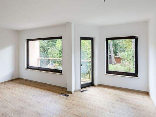 Balkon Wohn- & Essbereich