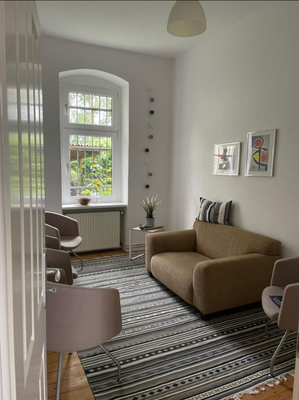 Büroraum zum ruhigen Hinterhof