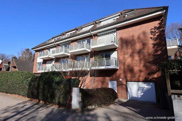 Straßenansicht, Einfahrt zur TG