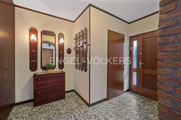 Eingang und Gaderobe