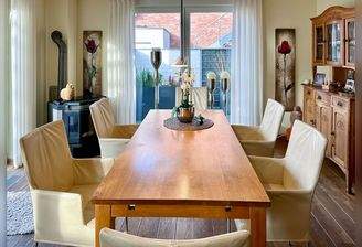 Essbereich mit Kaminofen