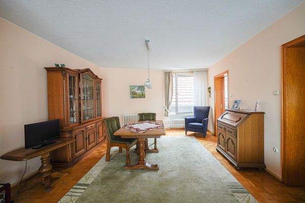 OG - Wohn- und Esszimmer