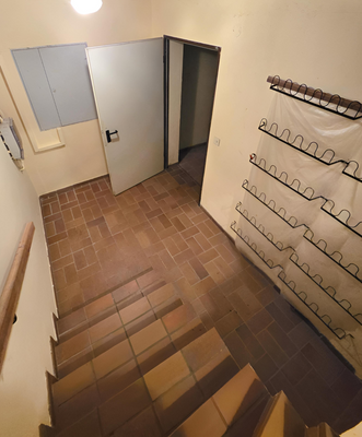 Kellertreppe.png