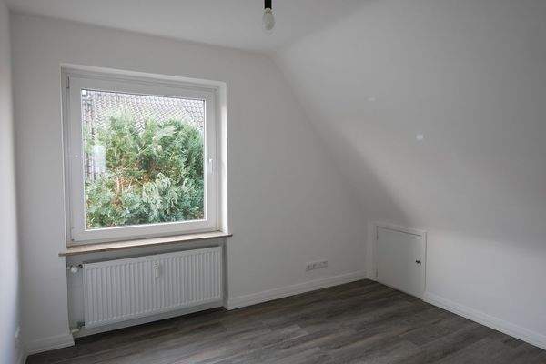 Zimmer im OG, ca. 8 m².JPG