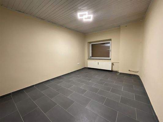 Raum_Hinter Raum _IMG_1742302028678.jpg