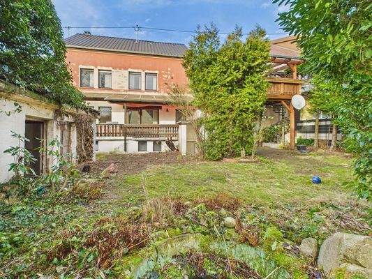 CAM01708G0-PR0085-STILL033