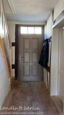 Eingangstür mit Oberlichtern.jpg