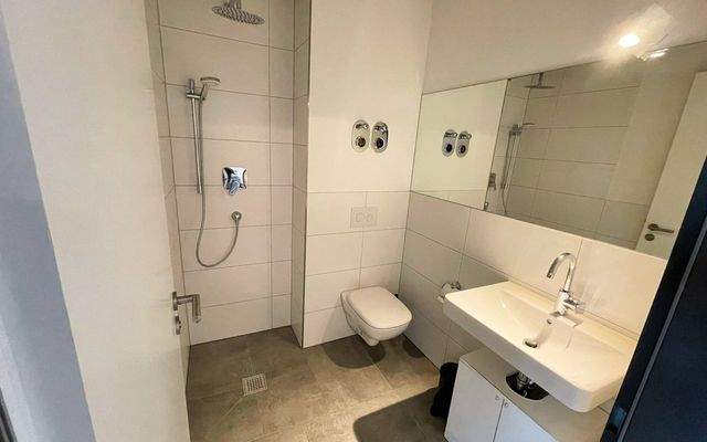 Mieten 2-Zimmerwohnung Stuttgart Zuffenhausen möbliert für Wohnen auf Zeit bei urbanbnb  8.jpeg