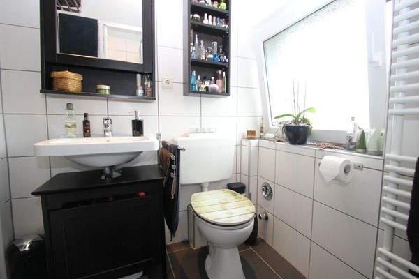 …WC, HWB und Handtuchheizung