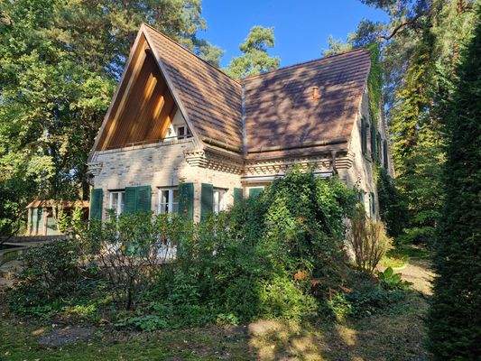 Hausansicht aus dem Garten