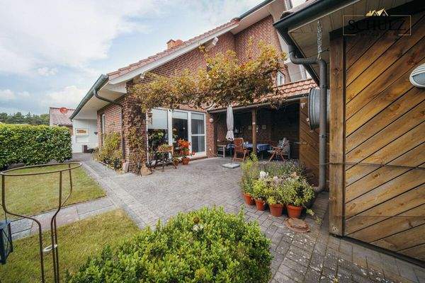 überdachte Terrasse