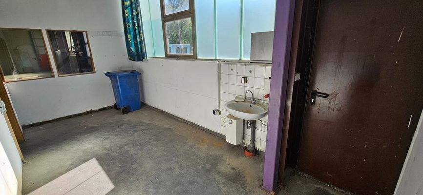 9. Halle 3 Vorraum.jpg