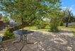 Garten Terrasse hinter Garage