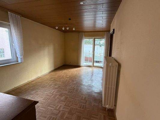 2. Wohnzimmer zur Terrasse EG