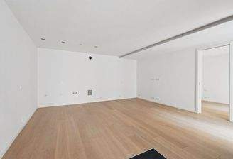 ... präsentiert sich der Koch-/Wohn-/Essbereich