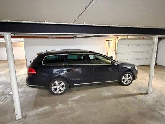 Tiefgaragen Stellplatz