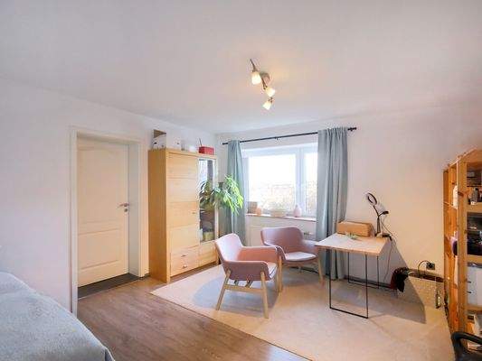 Schönes, ruhiges Arbeitszimmer