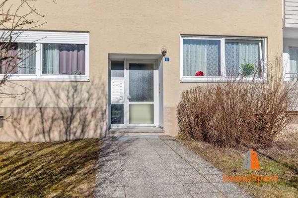 Blick auf den Eingangsbereich 