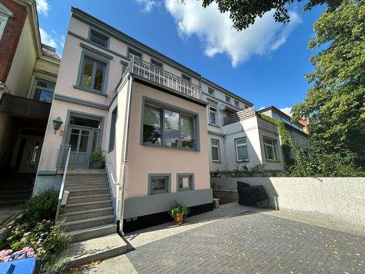 Schöne Ansicht des Hauses