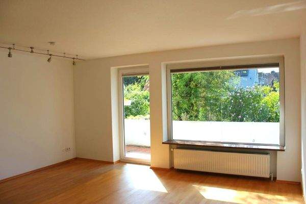 Erdgeschoss / Wohnzimmer I / Balkon