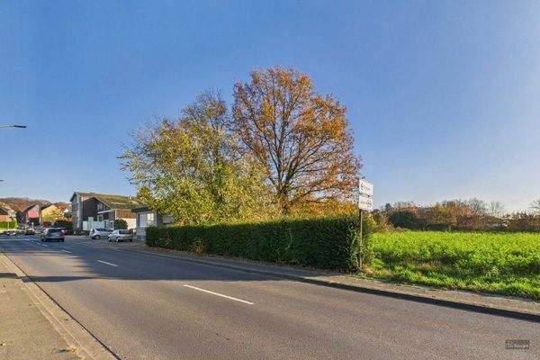 Straßenansicht rechts