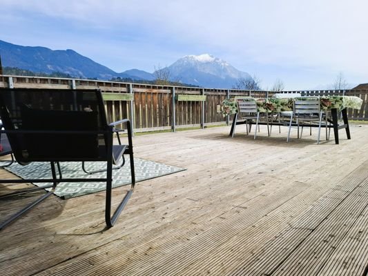 OG Terrasse mit Dobratschblick