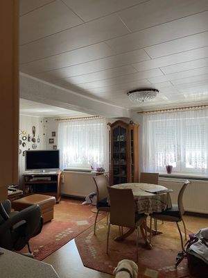 Wohnküche, erste Etage mit Einbauküche