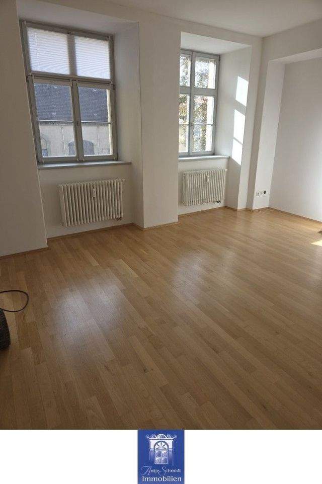 Traumhafte Wohnung mit hochwertiger Ausstattung! Schlosspark direkt vor der Tür! - Photo 5