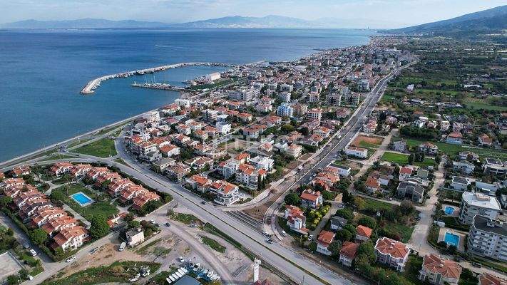 Seaside Private Villas with Pools in İzmir Güzelbahçe