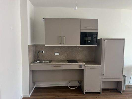 Höhenverstellbare Einbauküche