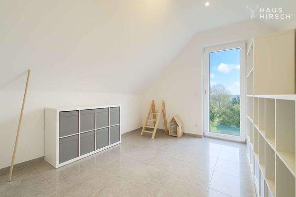 Zimmer 4 (Durchgang) 