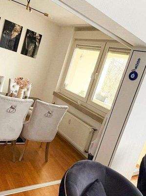 Durchgang Wohn-Esszimmer mit Schiebetür.jpg