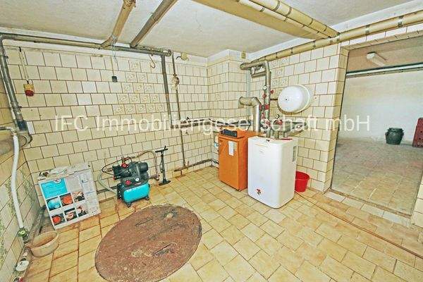 Heizungsraum im Keller