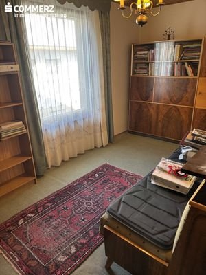 Büro EG