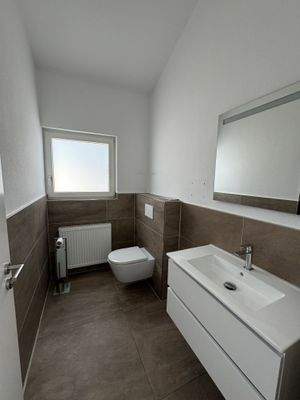 Sanitäre Anlagen 1. OG