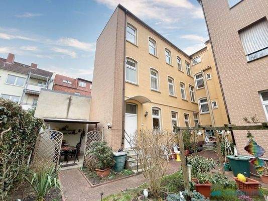 Hofansicht mit Sitzecke