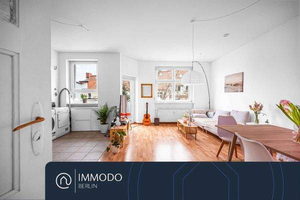 Lichtdurchflutetes Wohnzimmer