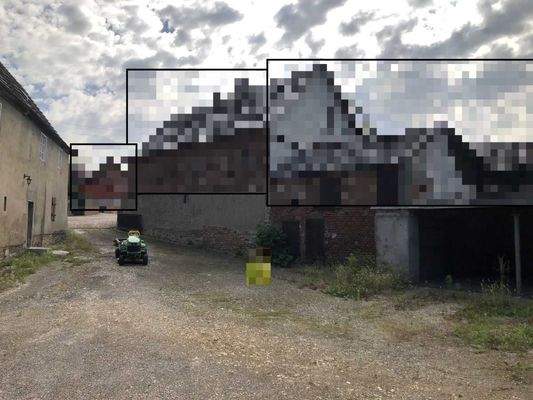 Innenhof mit Blick zur Einfahrt